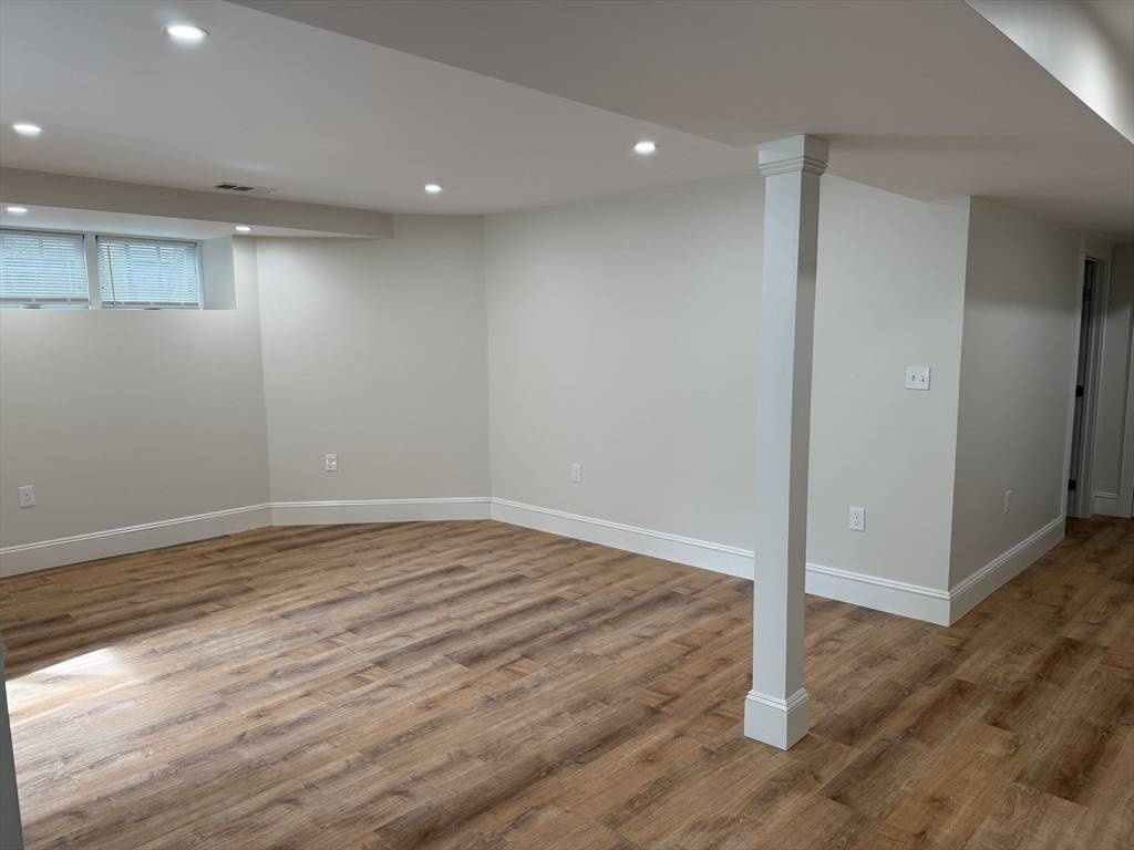 Brookline, MA 02446,12 Manchester Road #A