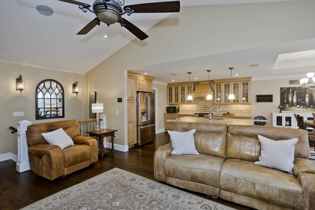 South Hadley, MA 01075,17 Rivercrest Way #17