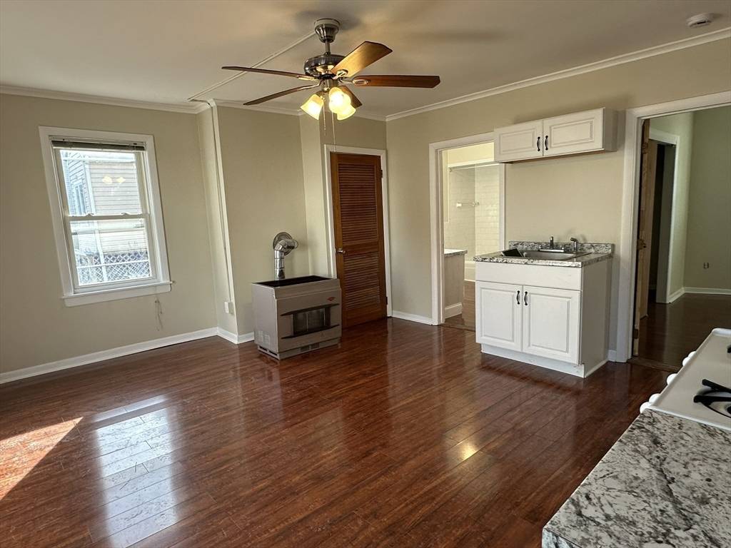 255 Montaup St Fall River, MA 02724