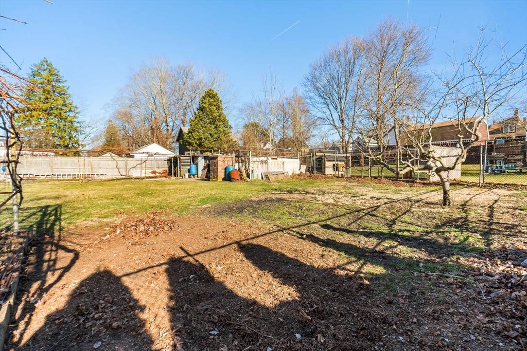 Taunton, MA 02780,72 Wales St