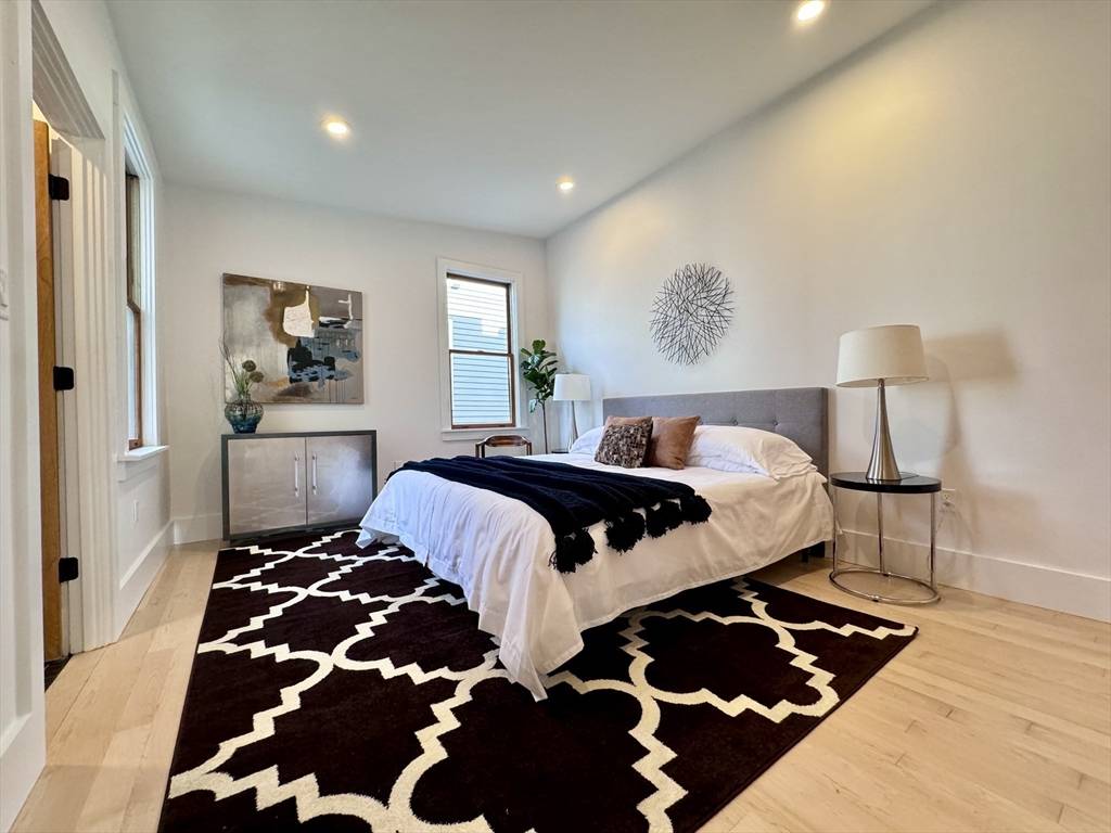 Cambridge, MA 02139,51 Market #2