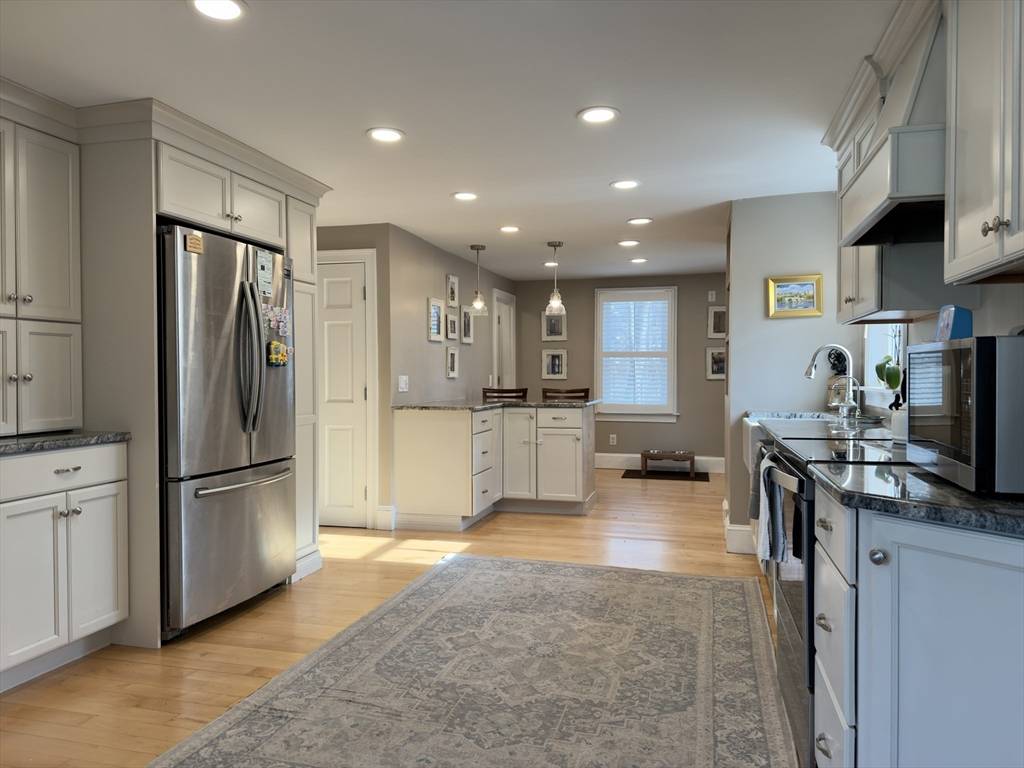 Weymouth, MA 02188,26 Taft Rd