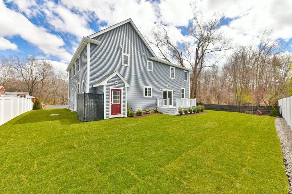 Dedham, MA 02026,35 Roosevelt