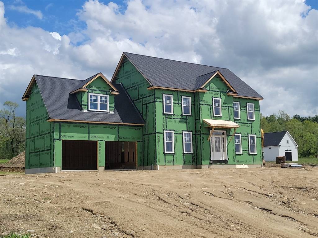 Uxbridge, MA 01569,22 Bayliss Way
