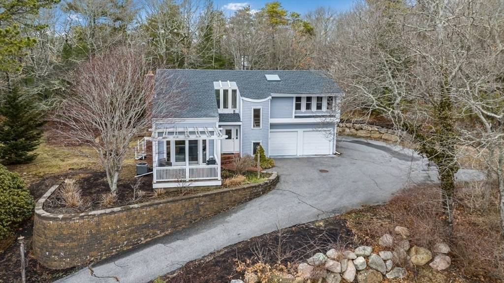 Barnstable, MA 02648,50 Whistleberry Dr