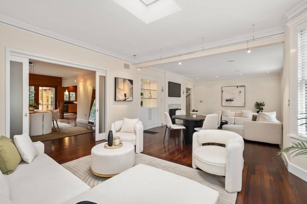 15 Traill Street Cambridge, MA 02138