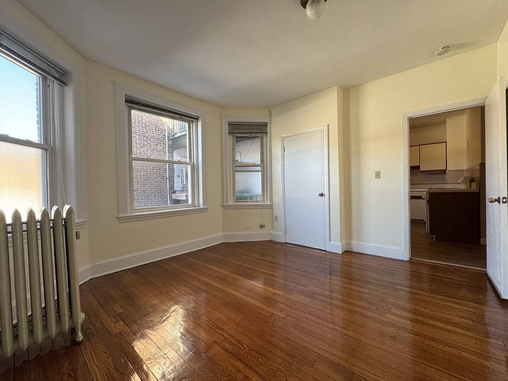 Brookline, MA 02445,55 Thatcher #3A