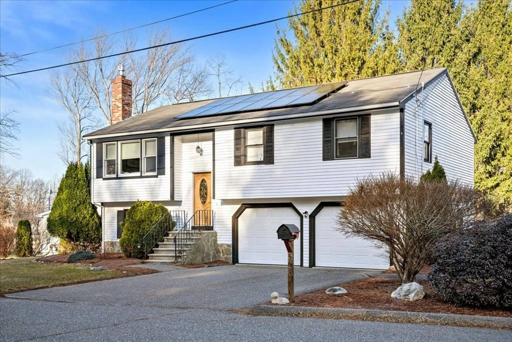Leominster, MA 01453,56 Crisci Street