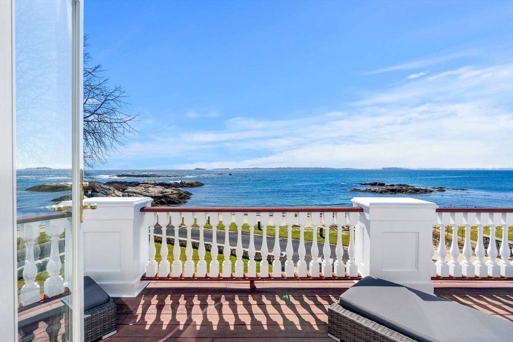 Swampscott, MA 01907,70 Galloupes Point Road