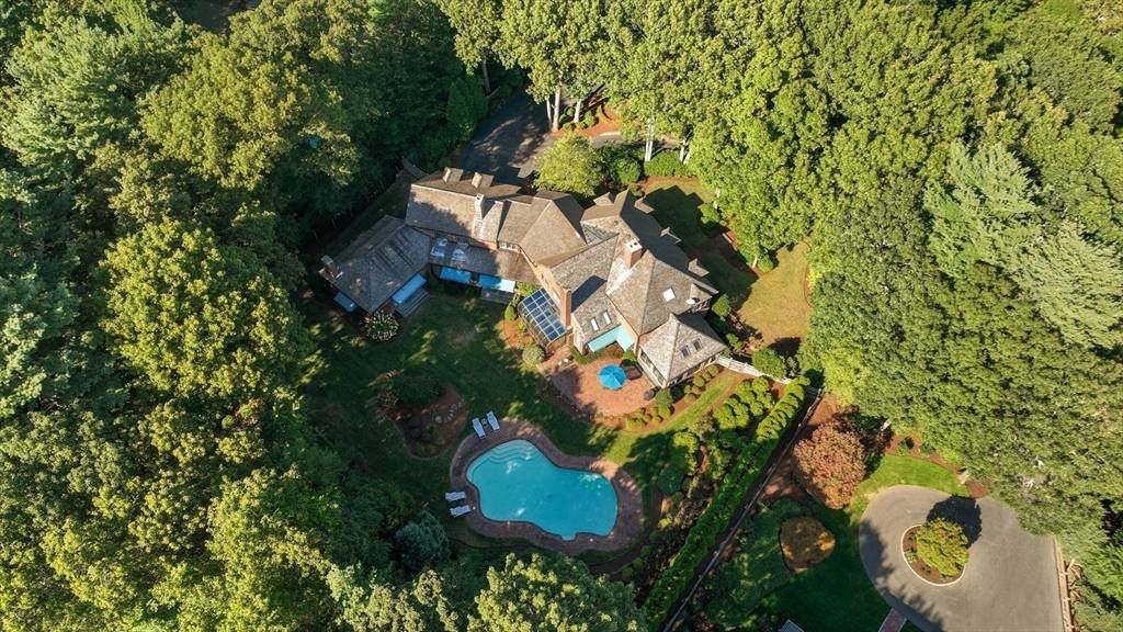 Hingham, MA 02043,11 Fulling Mill Ln