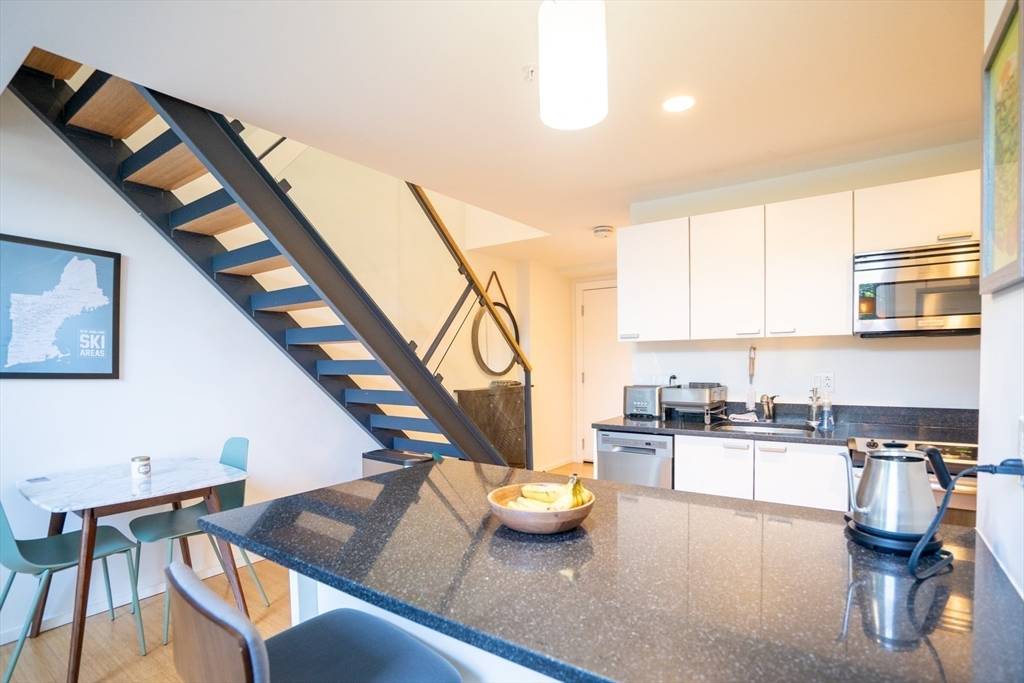 Cambridge, MA 02141,1 Earhart Street #312
