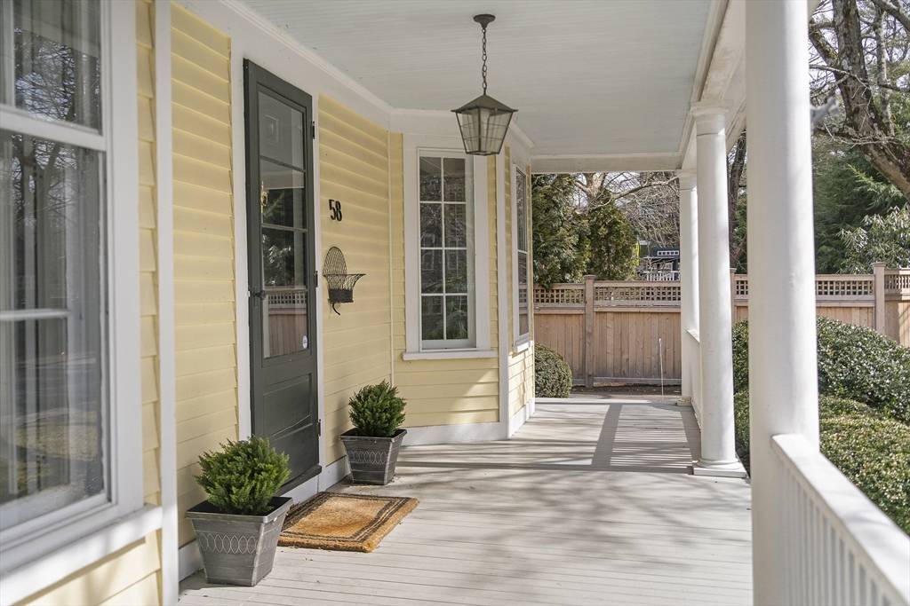 Wellesley, MA 02482,58 Cottage Street