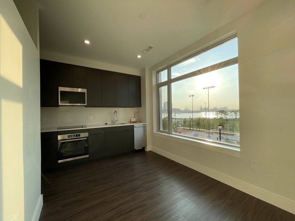 Boston, MA 02128,99 Sumner St #213