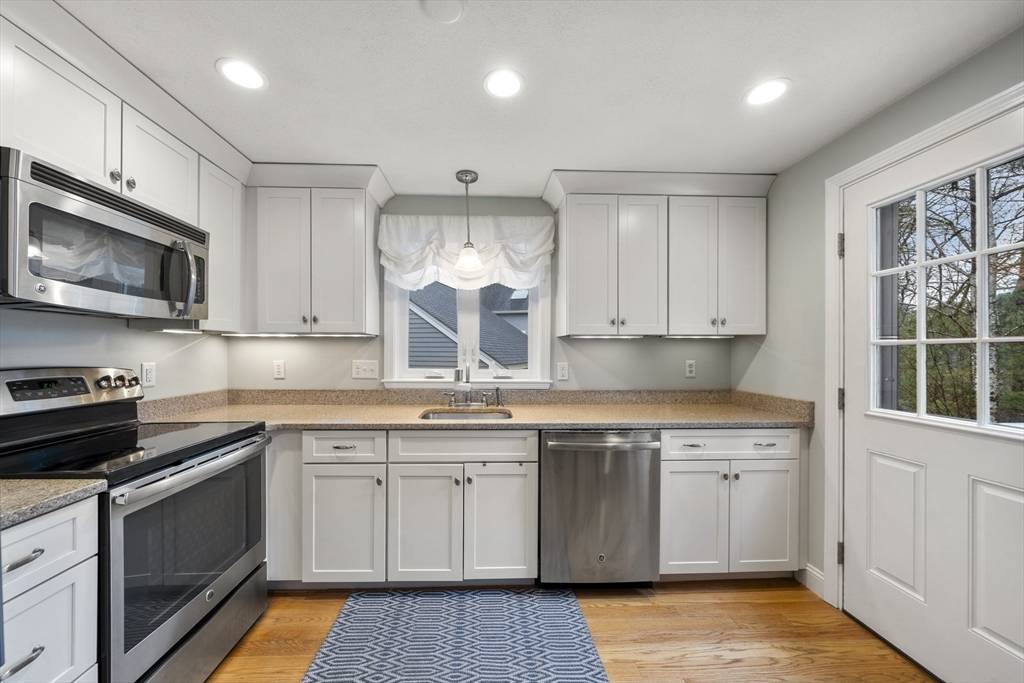 521 West St #16 Duxbury, MA 02332