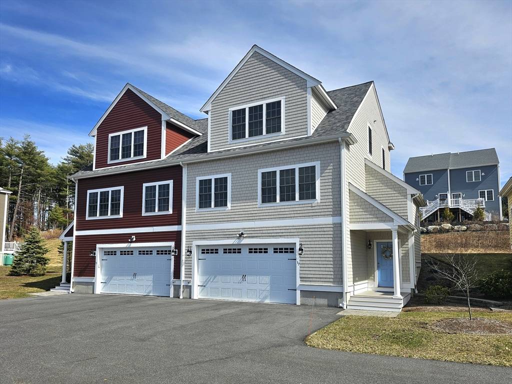 Norfolk, MA 02056,37 Valley St #37
