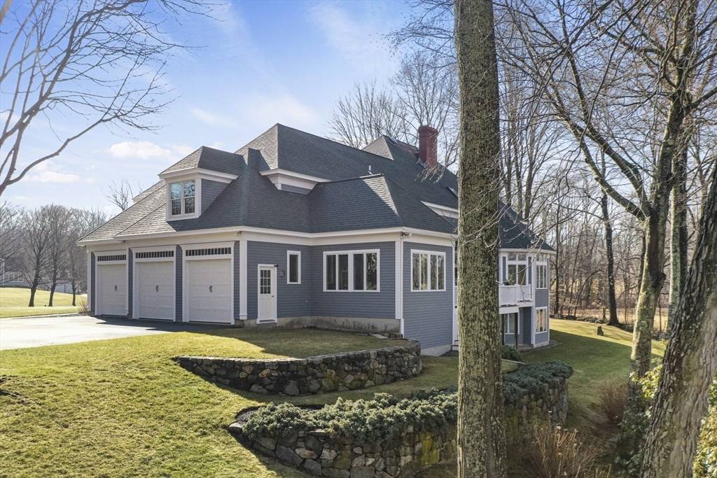 West Newbury, MA 01985,31 Rivercrest Drive