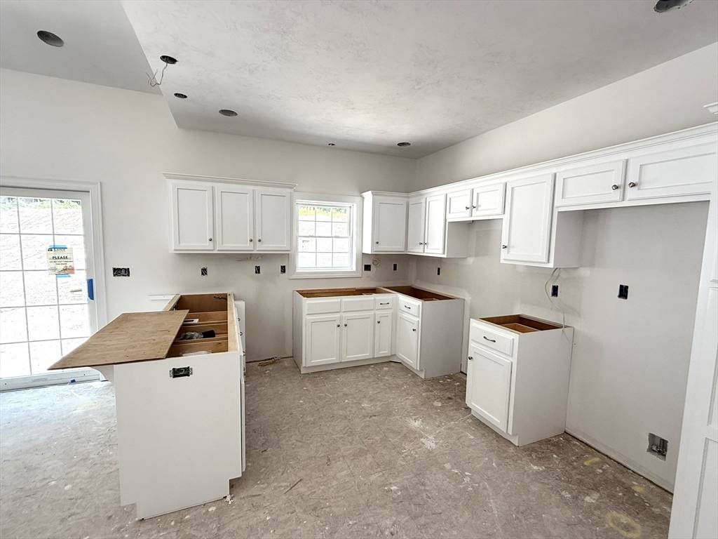 Northbridge, MA 01534,84 Mikes Way #84