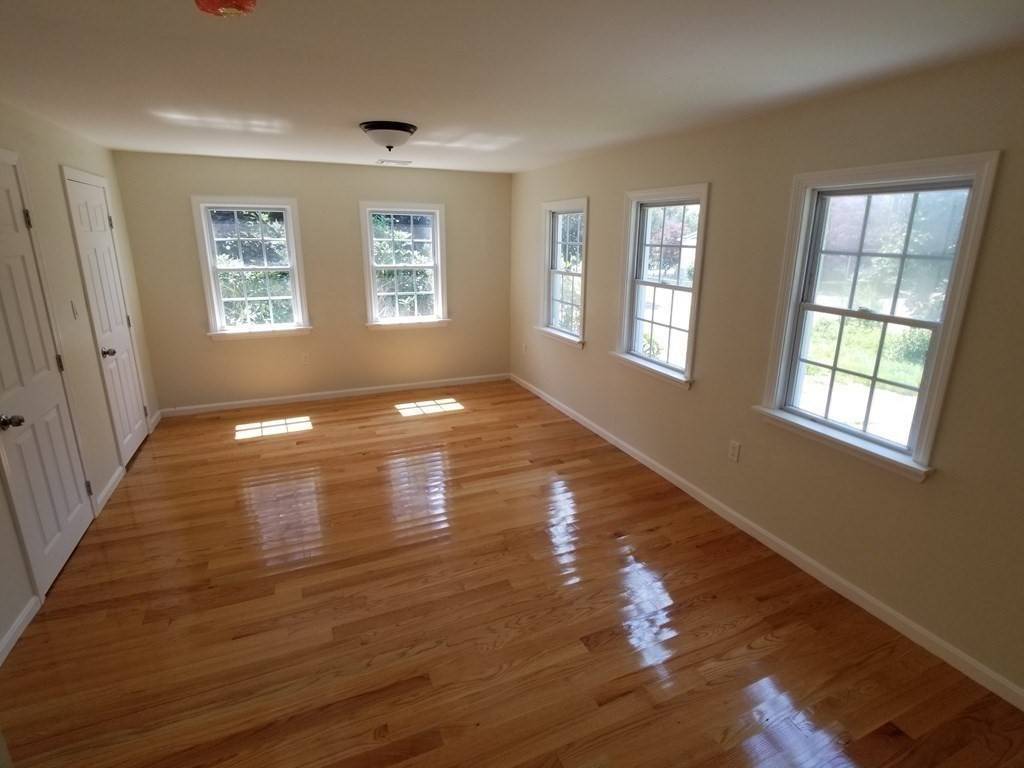 Holbrook, MA 02343,38 Weymouth Street #1