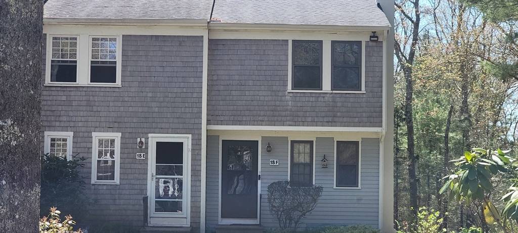Mashpee, MA 02649,300 Falmouth Rd #18F