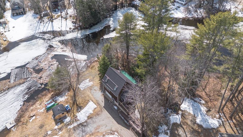 Hillsborough, NH 03244,5 Berry Patch Lane
