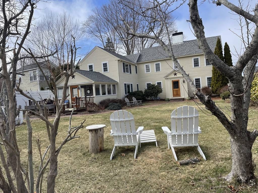 Newburyport, MA 01950,238 Water St