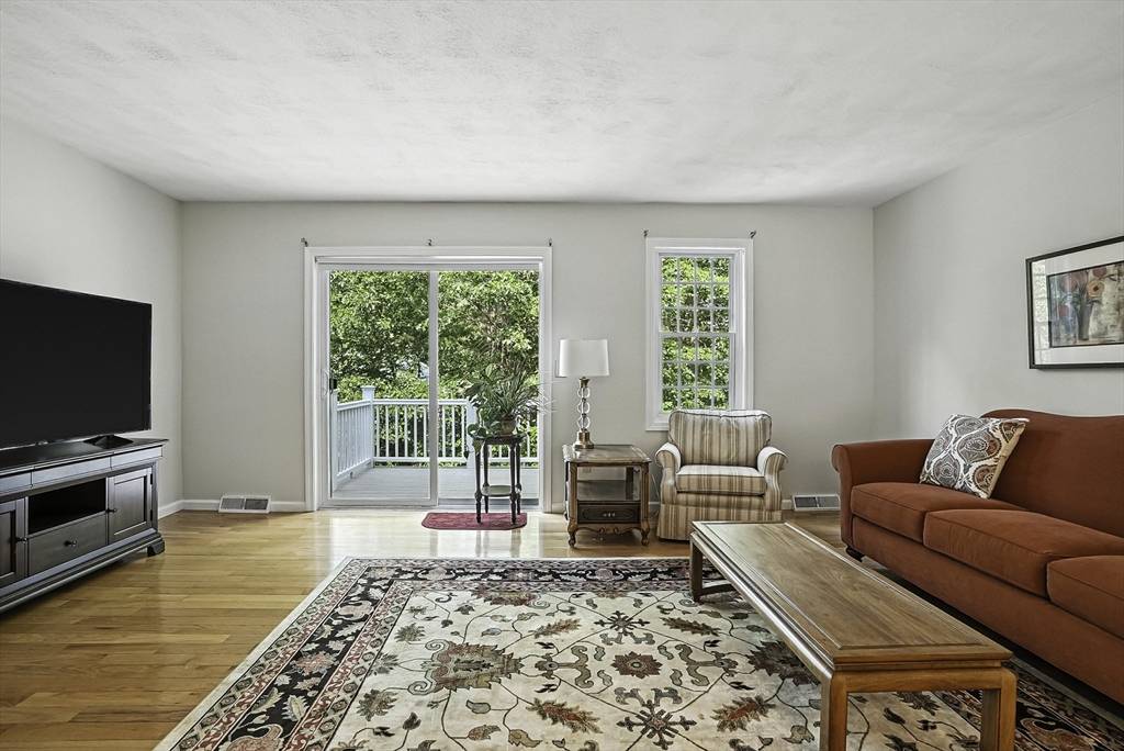 168 Laurelwood Dr #168 Hopedale, MA 01747