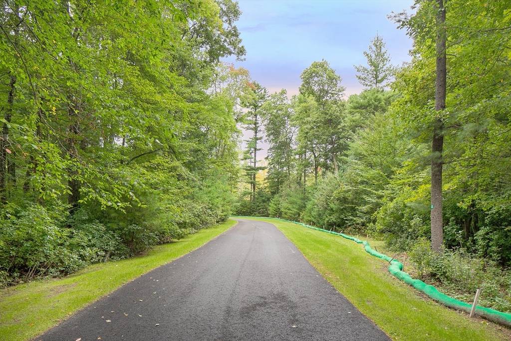 Easton, MA 02356,79 Summer St