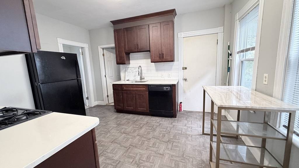 Boston, MA 02135,76 Antwerp St #1