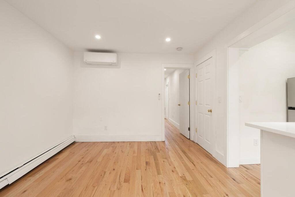 Boston, MA 02127,464 E 3rd #3