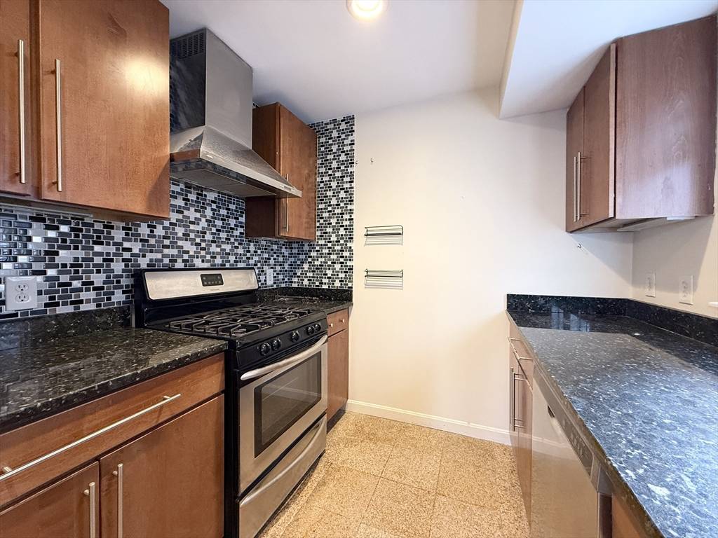 Cambridge, MA 02139,22 Chestnut #A