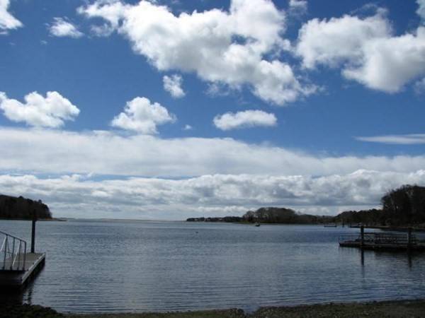 Mashpee, MA 02649,160 Mashpee Neck Rd