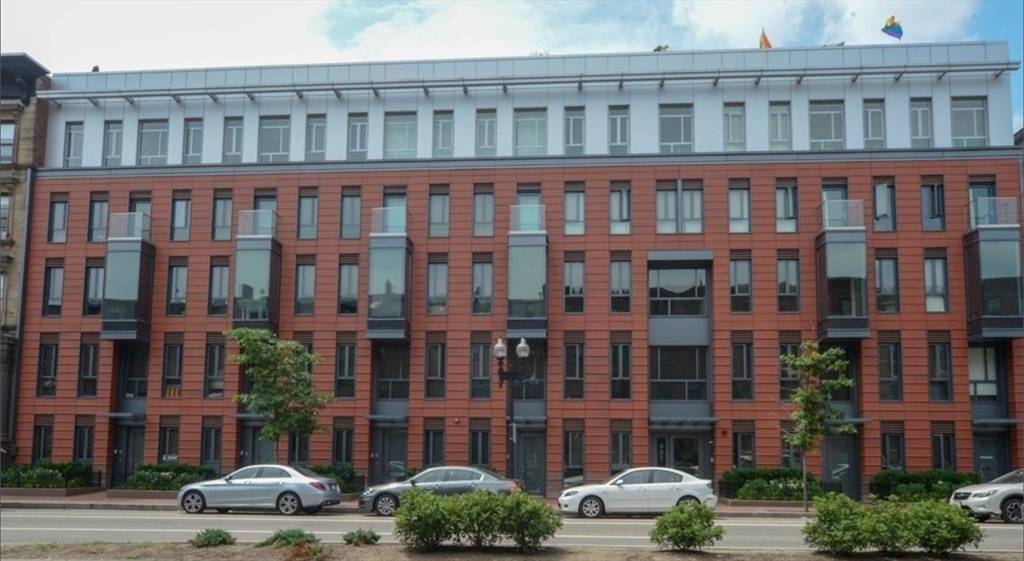 Boston, MA 02118,691 Massachusetts Ave #102