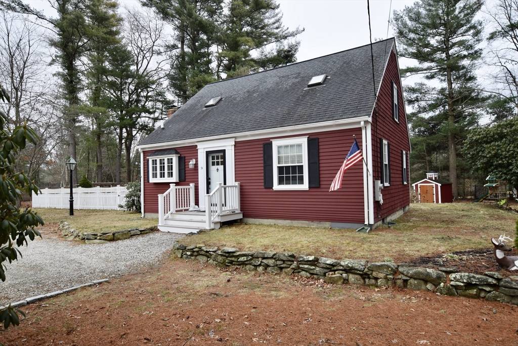 Lakeville, MA 02347,9 Baker Lane
