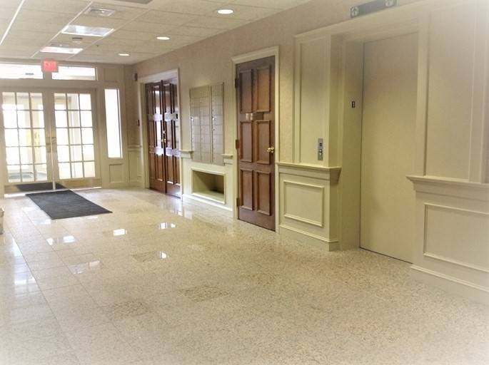 Woburn, MA 01801,10 Cedar Street #27