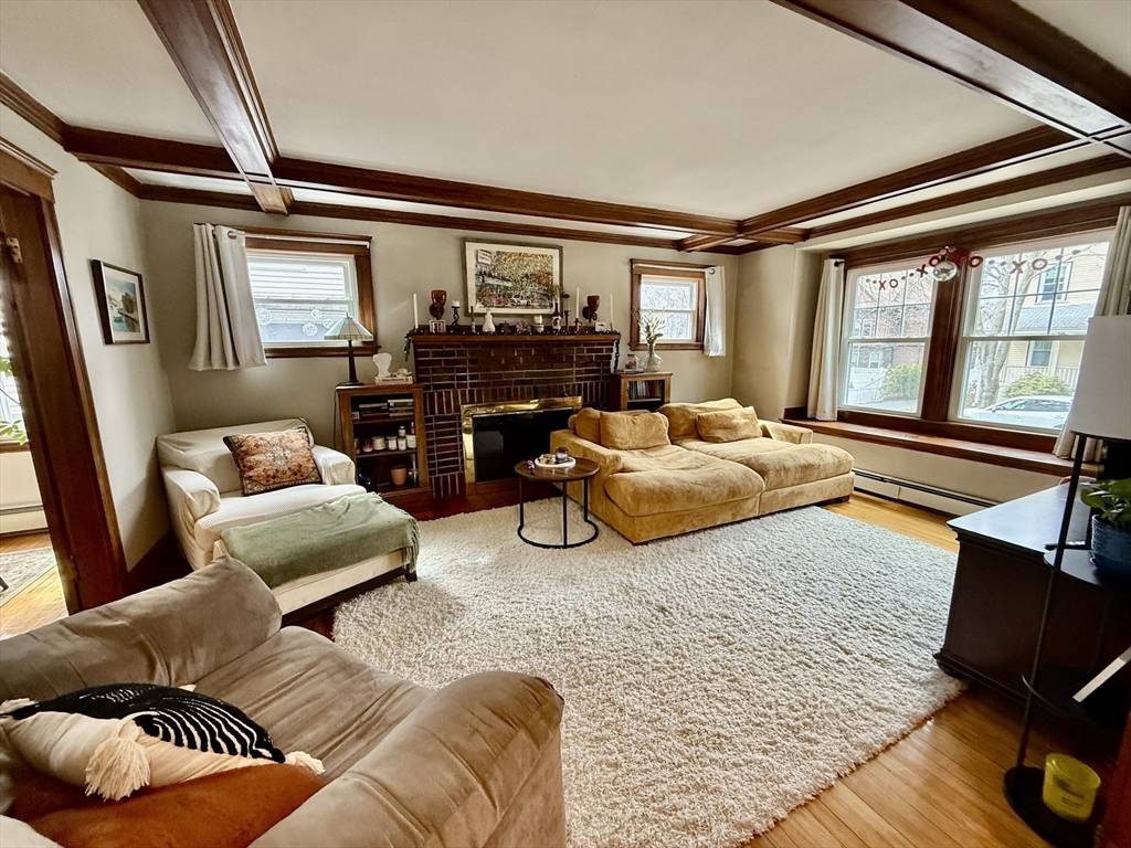 Brookline, MA 02446,15 Stetson St #1