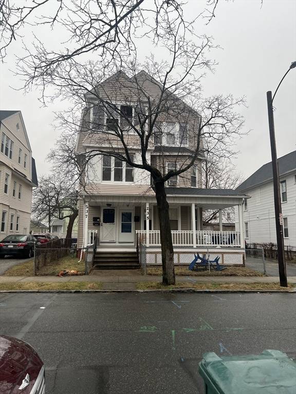 Springfield, MA 01109,237 College St