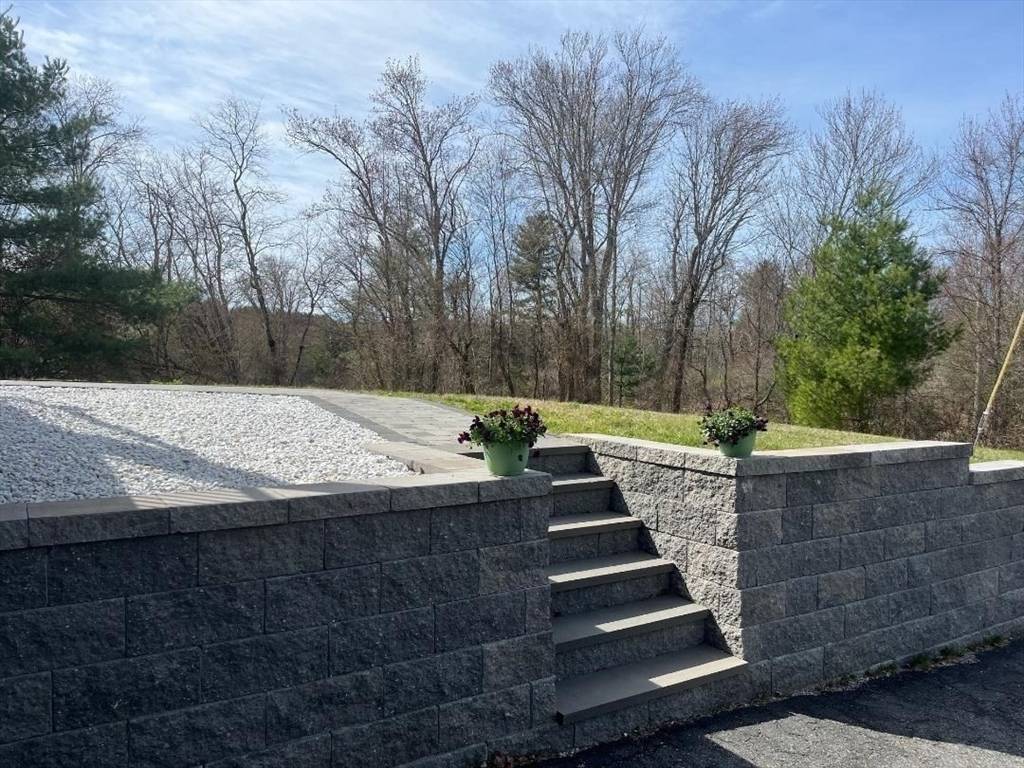 Brimfield, MA 01010,12 Paige Hill