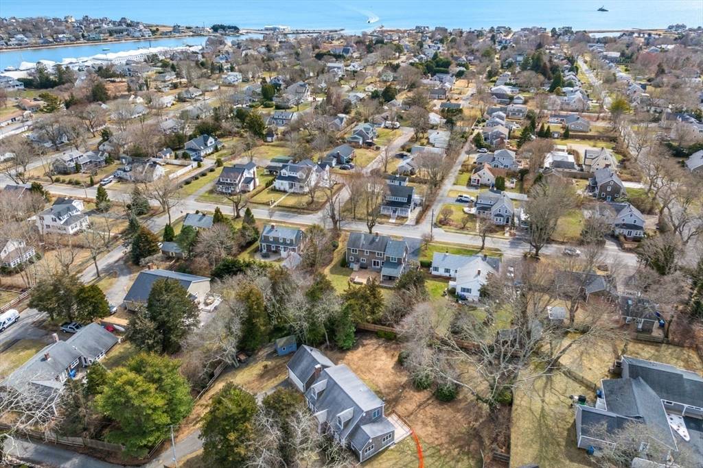 Falmouth, MA 02540,18 Savery Ln