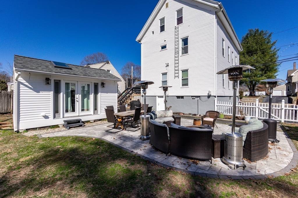 North Attleboro, MA 02760,98 Division St