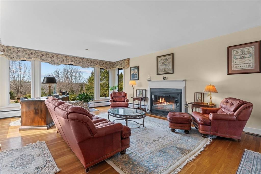 West Newbury, MA 01985,135 Crane Neck Street