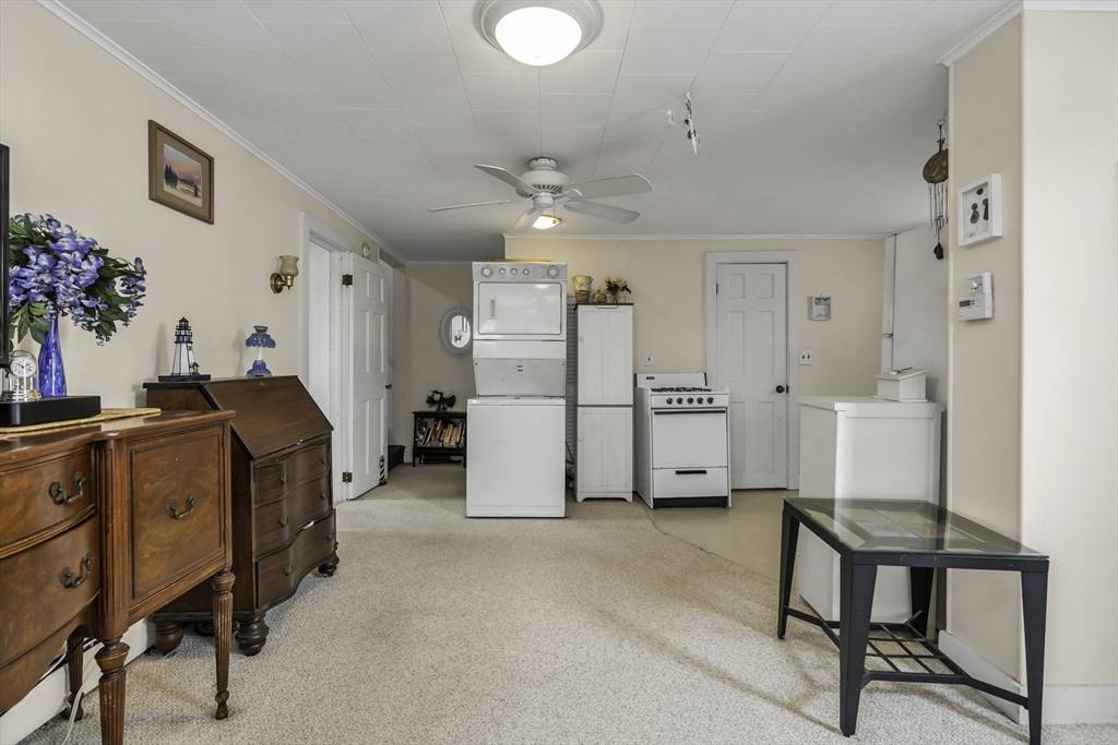 117 Central Ave Salisbury, MA 01952