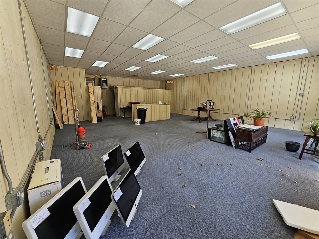 Webster, MA 01570,168 Gore Road