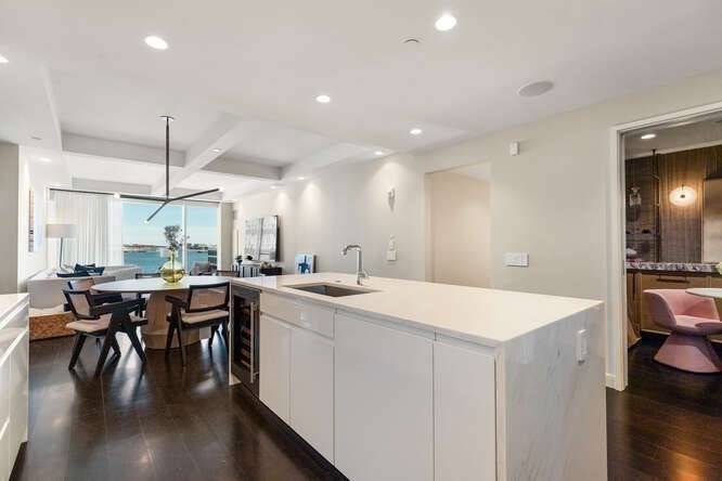 150 Seaport Blvd #6D Boston, MA 02210