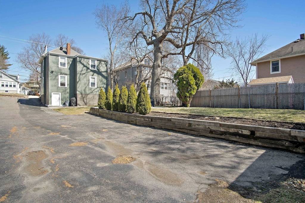 Beverly, MA 01915,96 Bridge St