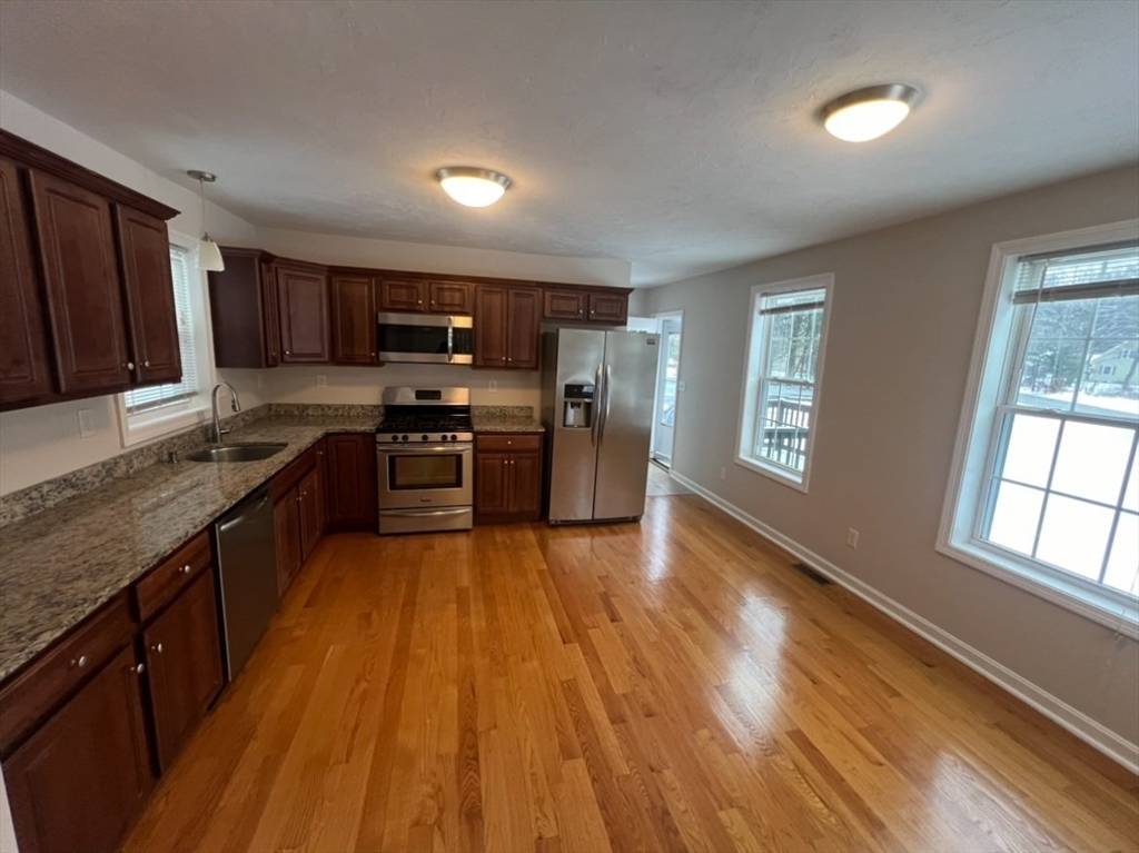 Tyngsborough, MA 01879,265 Dunstable Rd #2