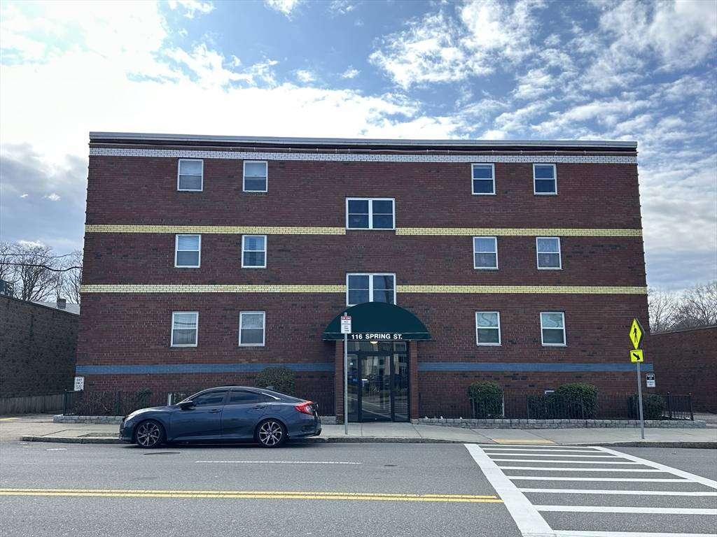 Boston, MA 02132,116 Spring St #D2