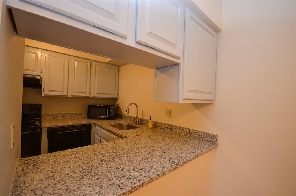 Worcester, MA 01604,340 Sunderland Rd #9