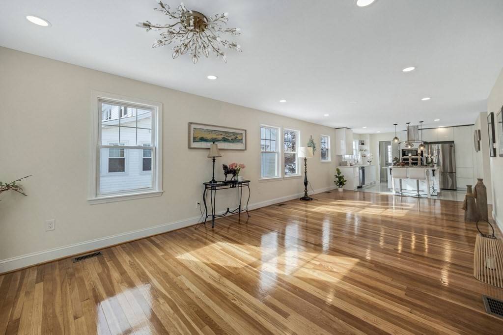 Watertown, MA 02472,48 Carroll St #1