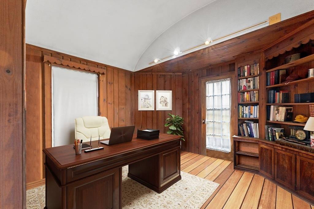 257 Dedham St Newton, MA 02461