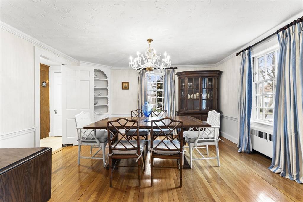257 Dedham St Newton, MA 02461